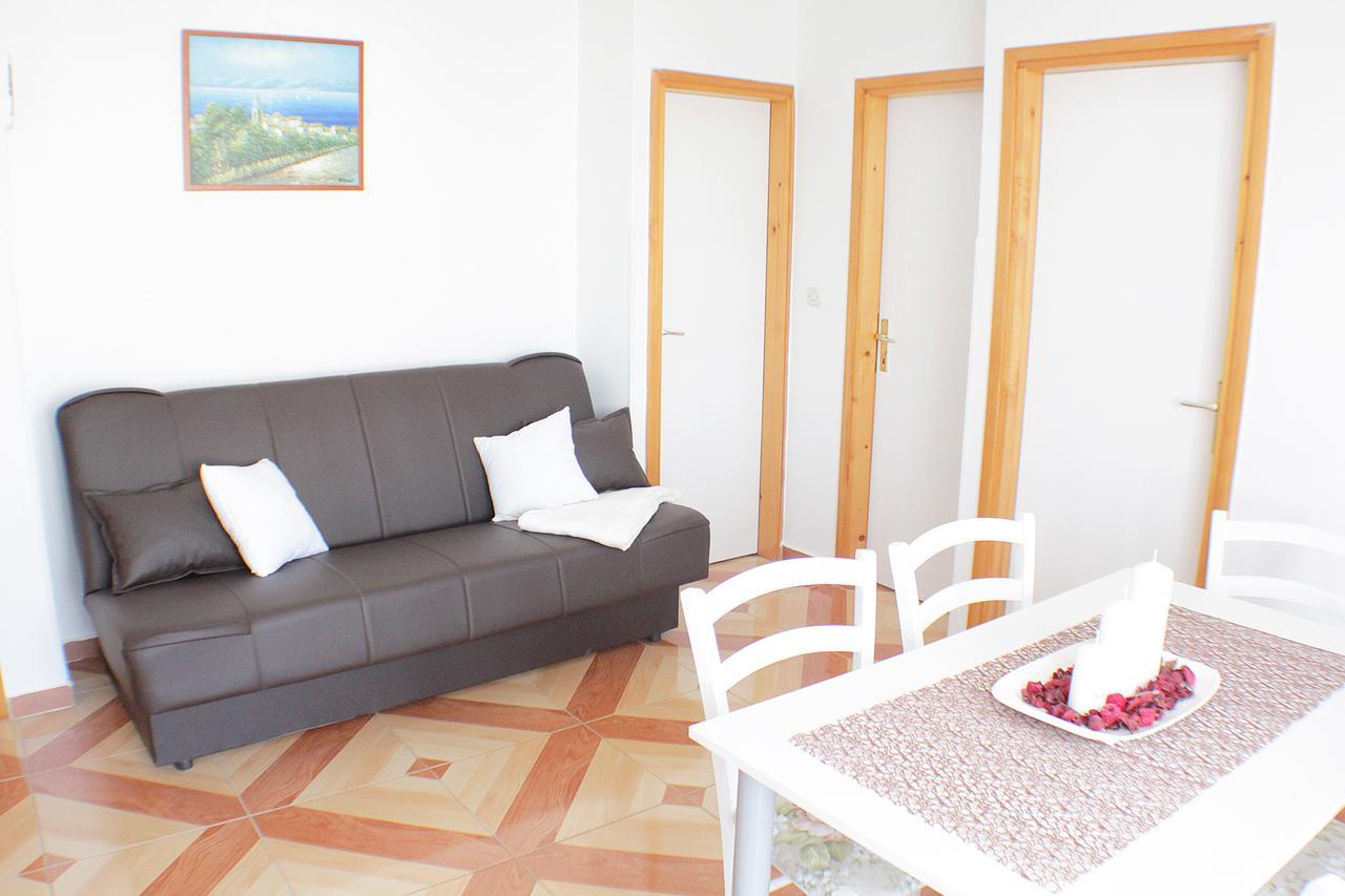Apartmani Adrijan Krk Кърк Екстериор снимка